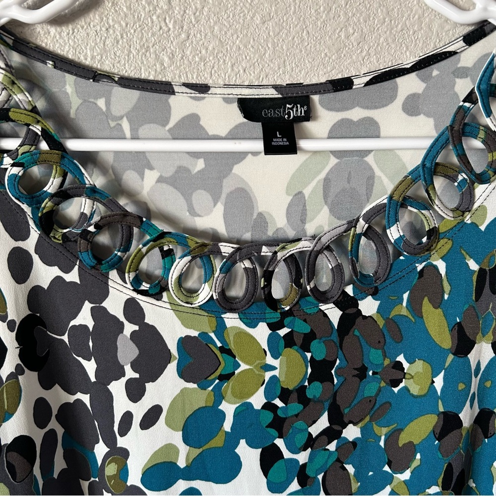 East 5th Twist Blouse Shirt Top - Picture 2 of 5